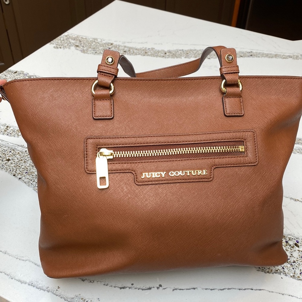 Beautiful Juicy Couture zippered  Tote